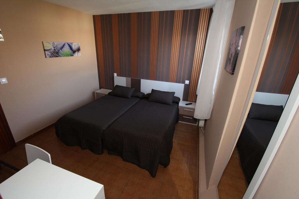 Pr Plaza De Galicia Hotel ซานติอาโก เด กอมโปสเตลา ภายนอก รูปภาพ